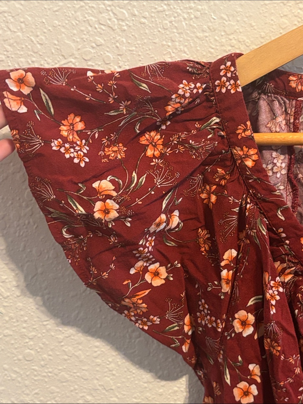 Old Navy Burgundy Floral V-Neck Flutter Sleeve Blouse - Picture 5 of 5